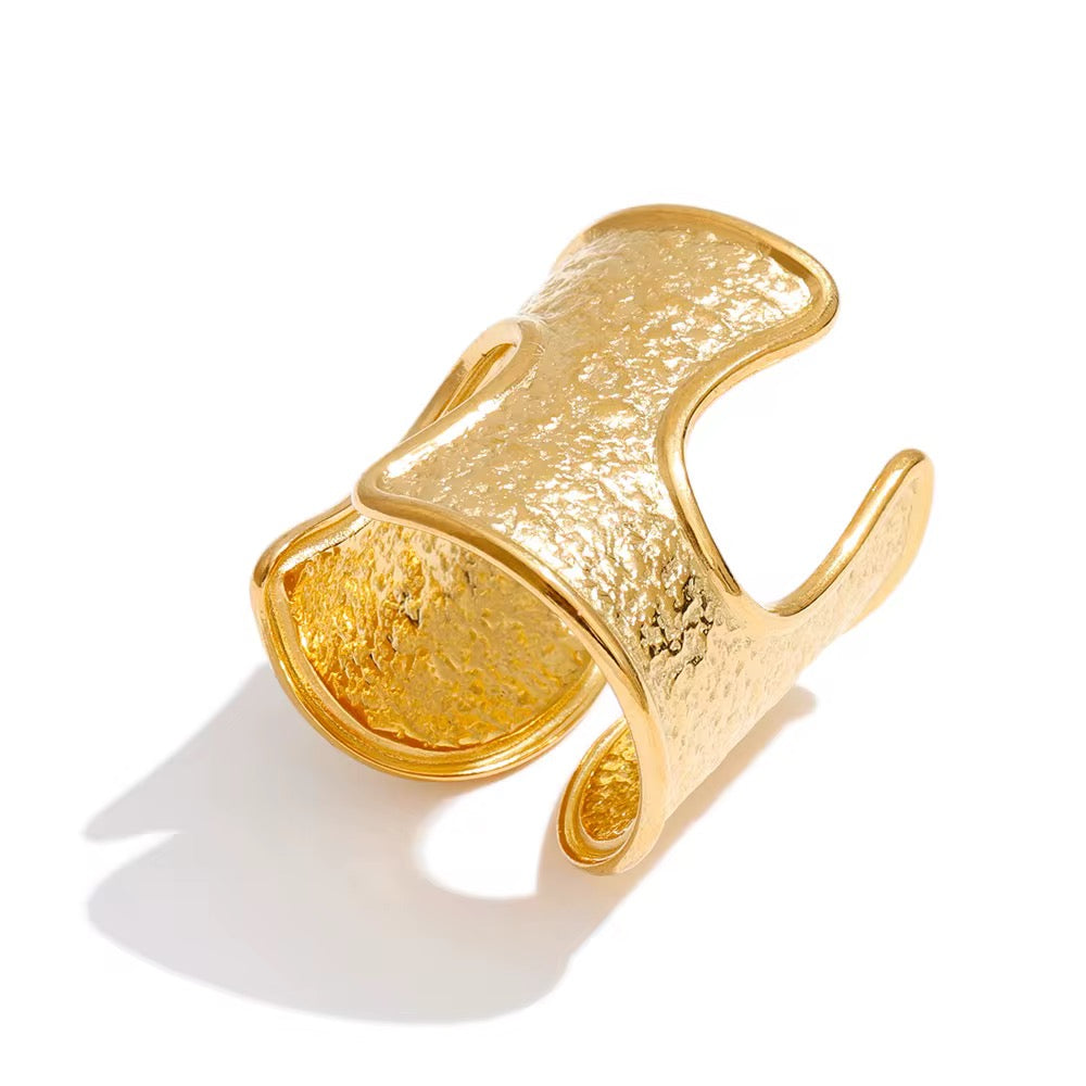Oceana Cuff
